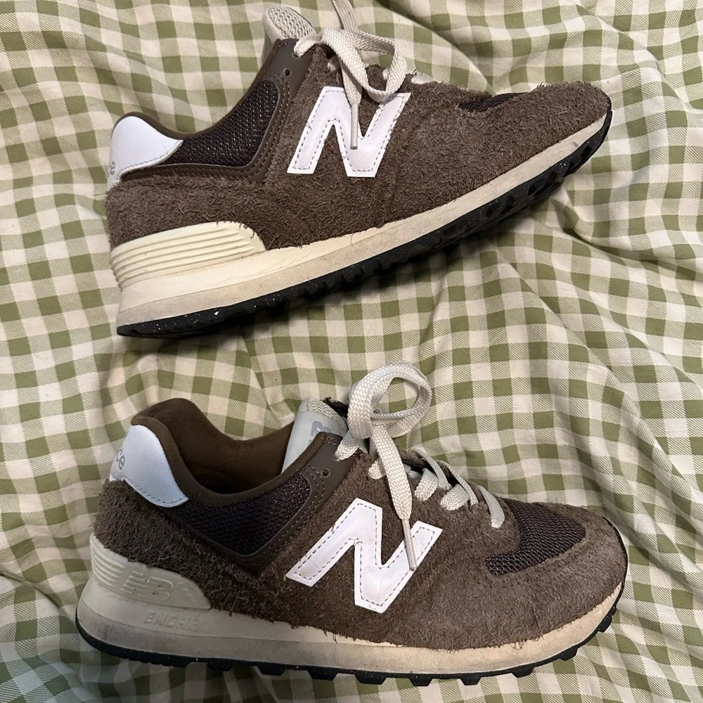 New Balance 574 Brown Sneakers Women’s Size 7 - Picture 2 of 6